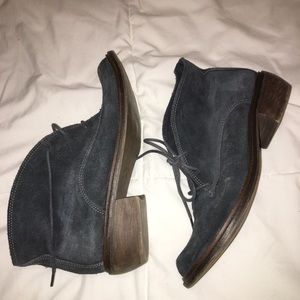 MIA Limited Edition Blue Suede Ankle Boots sz 9M